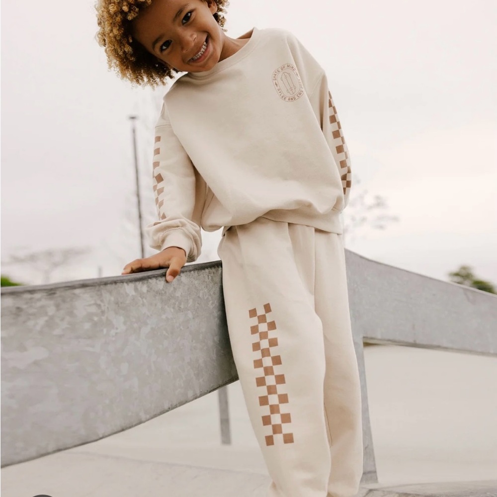 Rylee + Cru Skate of Mind Relaxed Sweatshirt and Jogger Set Size 2-3Y